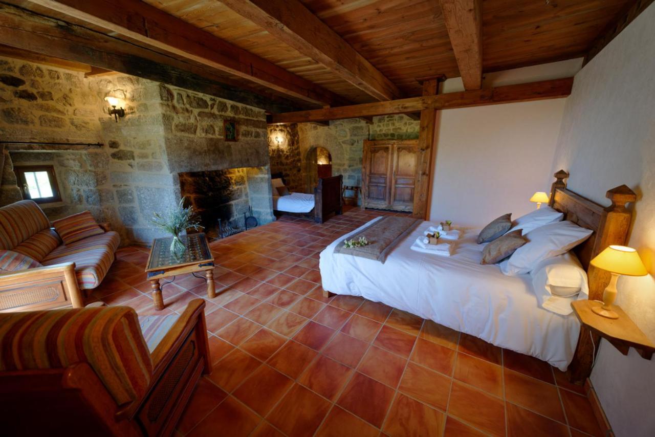Le Petit Chateau Du Villard Le Malzieu-Forain Bagian luar foto