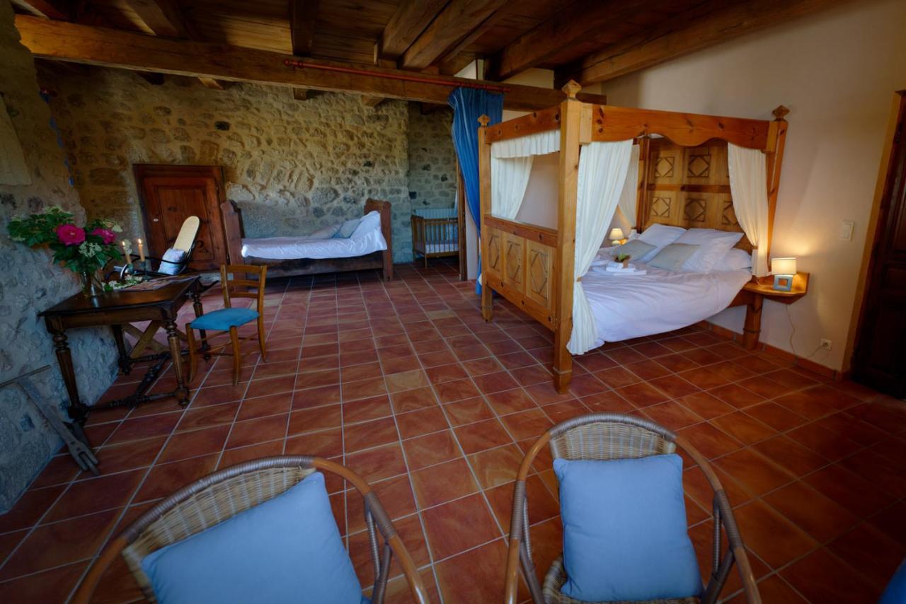 Le Petit Chateau Du Villard Le Malzieu-Forain Bagian luar foto