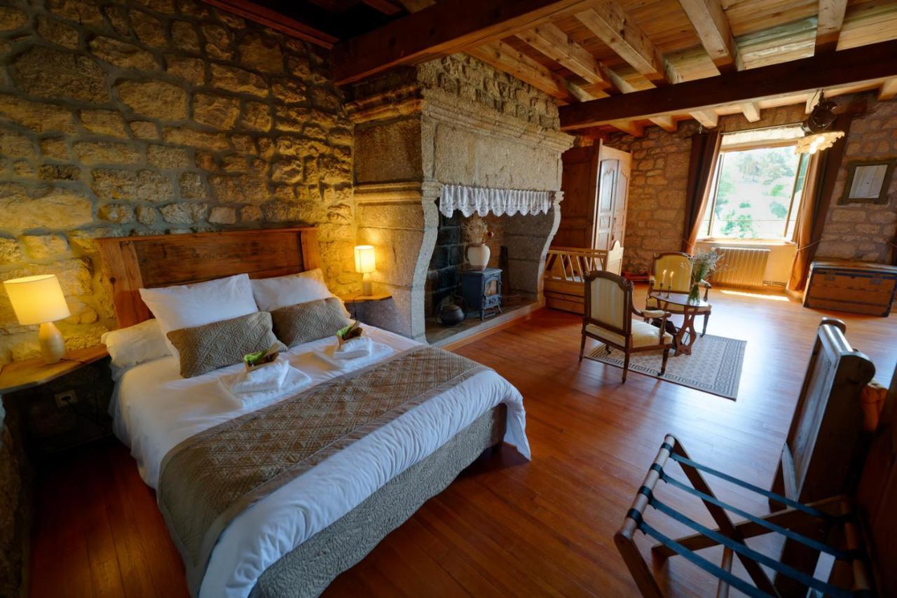 Le Petit Chateau Du Villard Le Malzieu-Forain Bagian luar foto