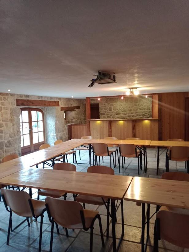 Le Petit Chateau Du Villard Le Malzieu-Forain Bagian luar foto