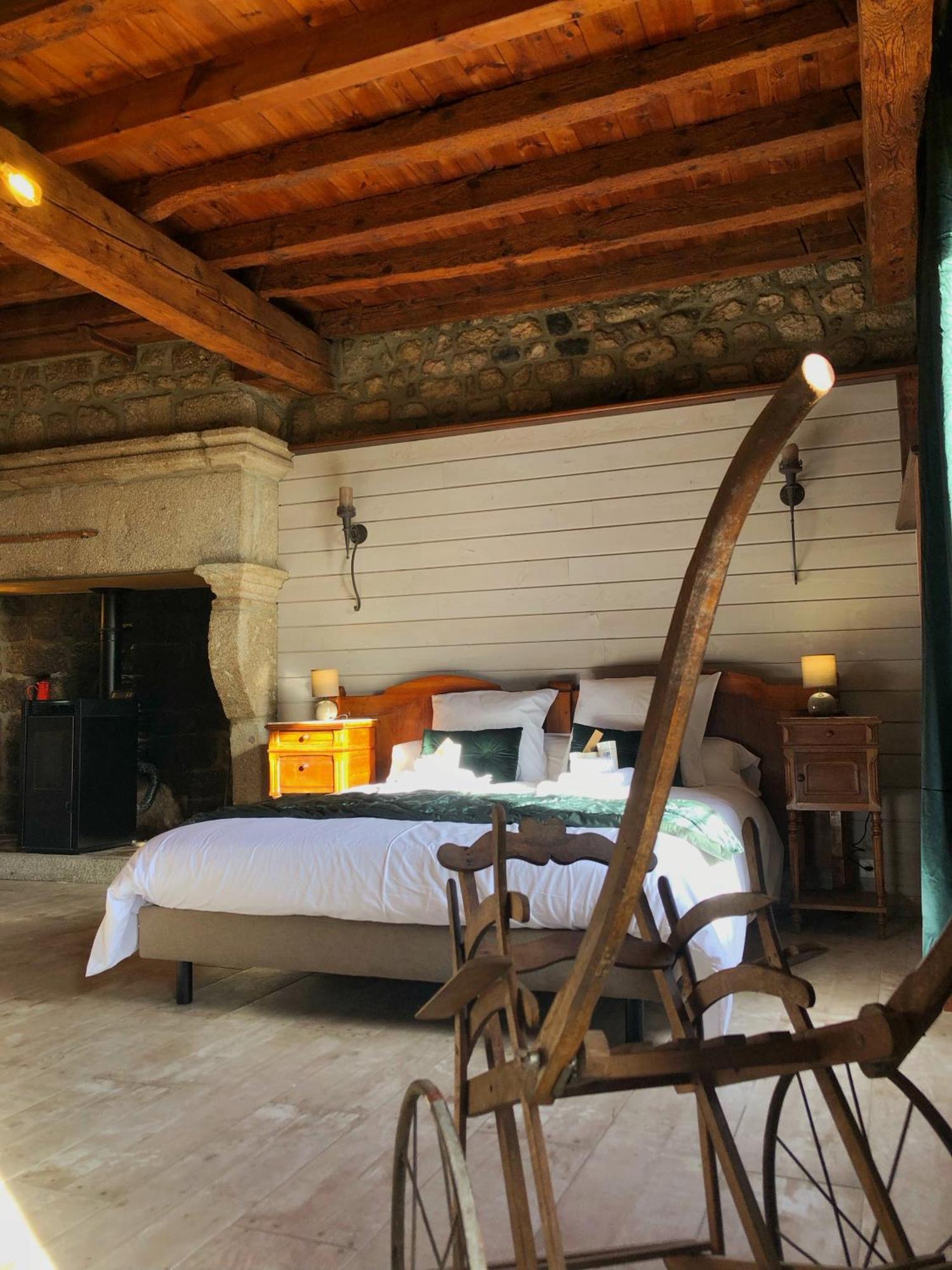 Le Petit Chateau Du Villard Le Malzieu-Forain Bagian luar foto