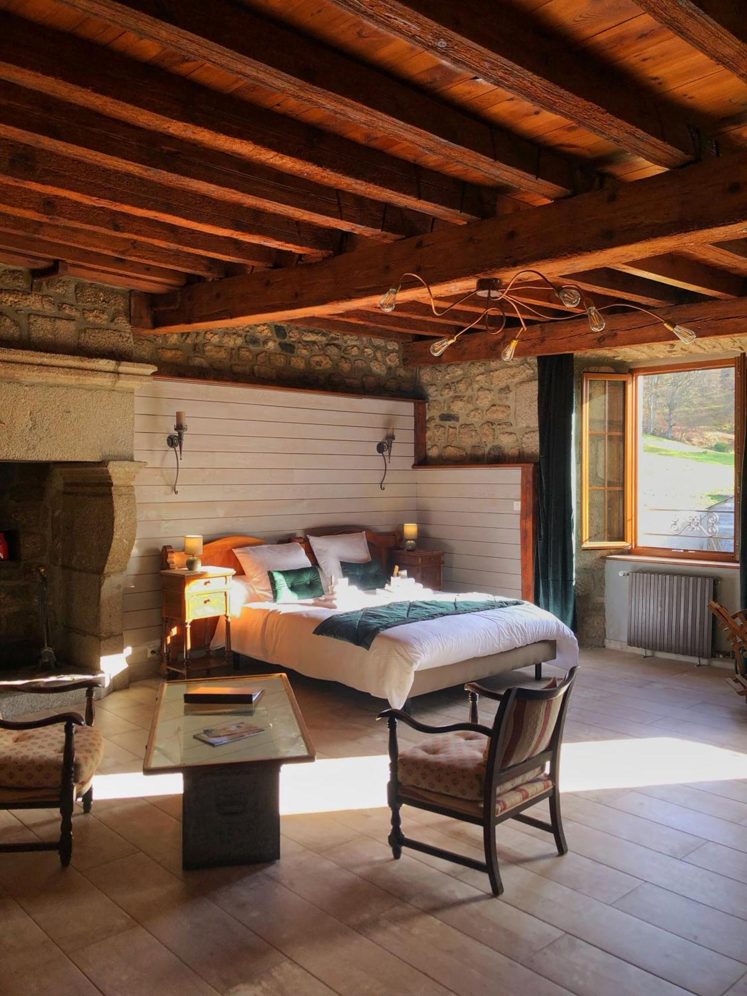 Le Petit Chateau Du Villard Le Malzieu-Forain Bagian luar foto